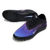 Botas de fútbol Nike Phantom 6 Elite TF en negro, morado y azul.